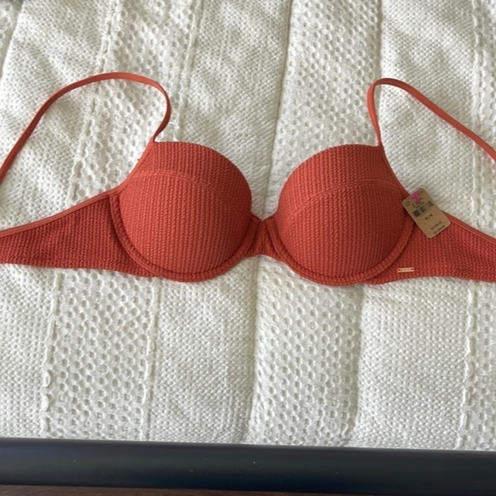 Victoria’s Secret pink padded bikini top